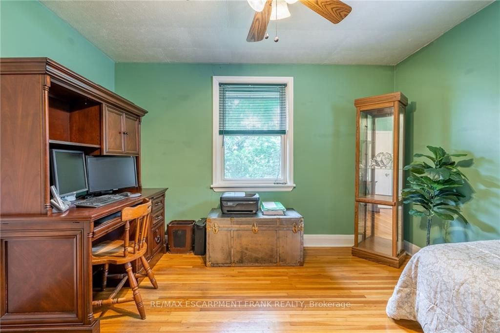 195 West 19th St