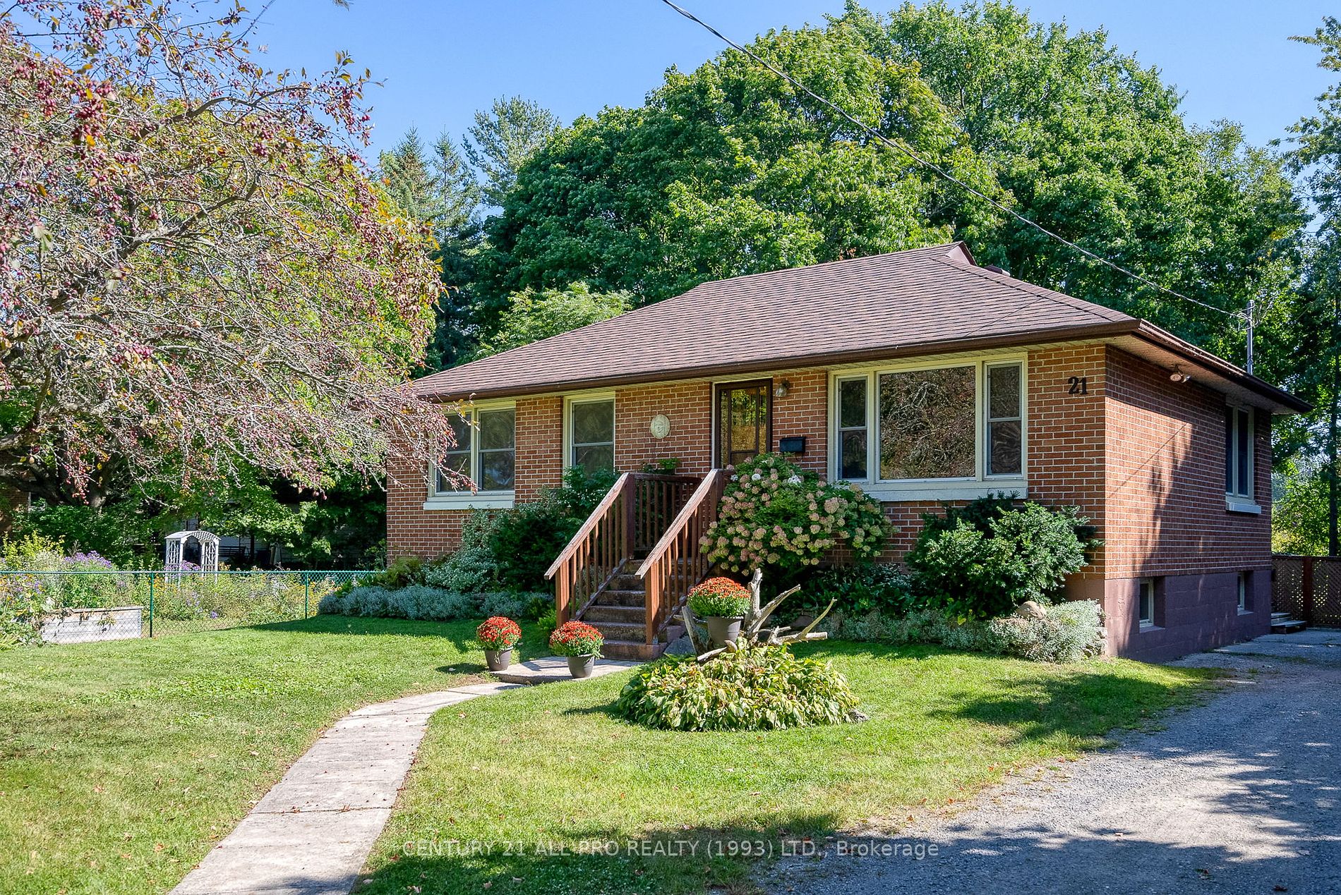 21 Orchard Ave