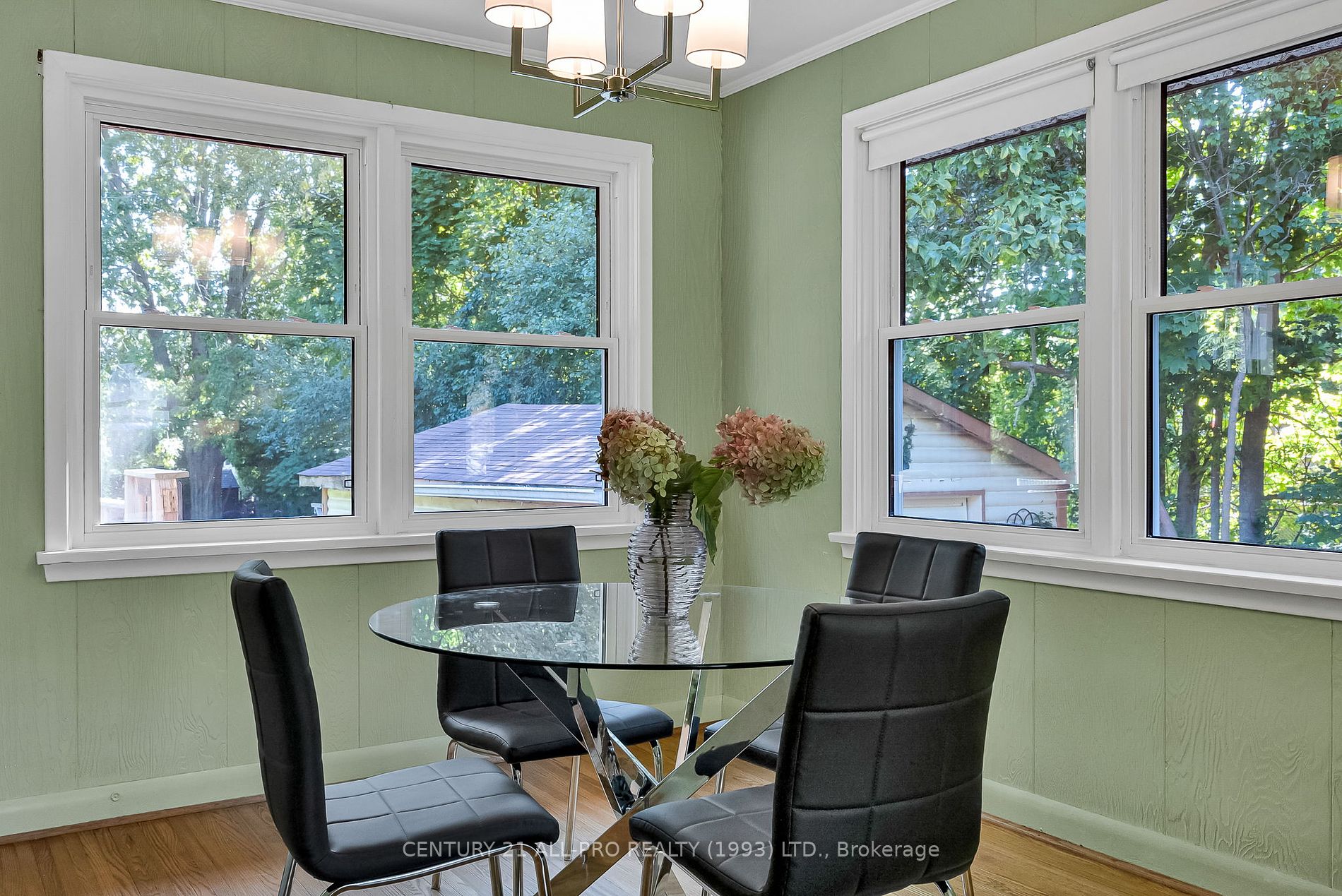 21 Orchard Ave