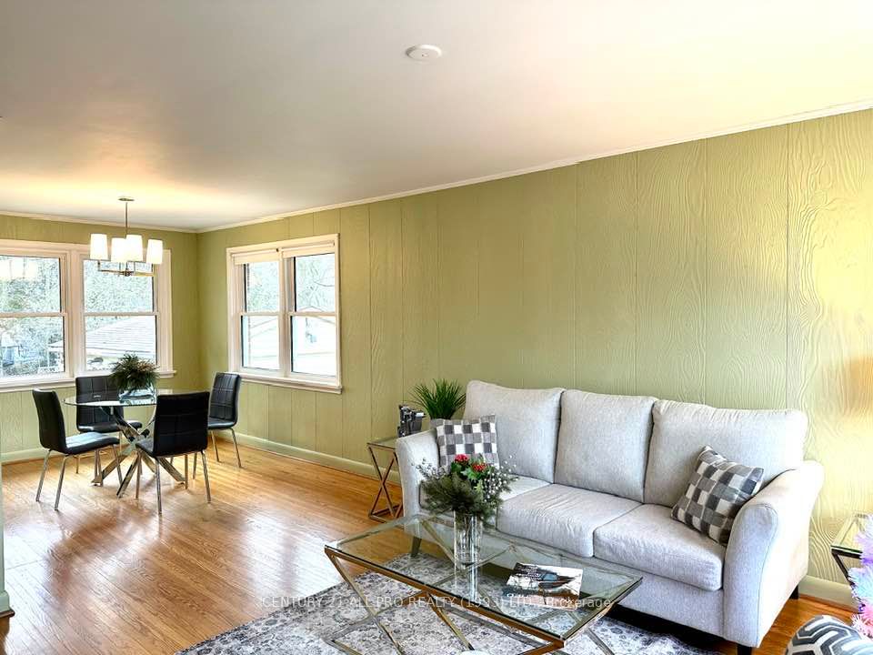 21 Orchard Ave