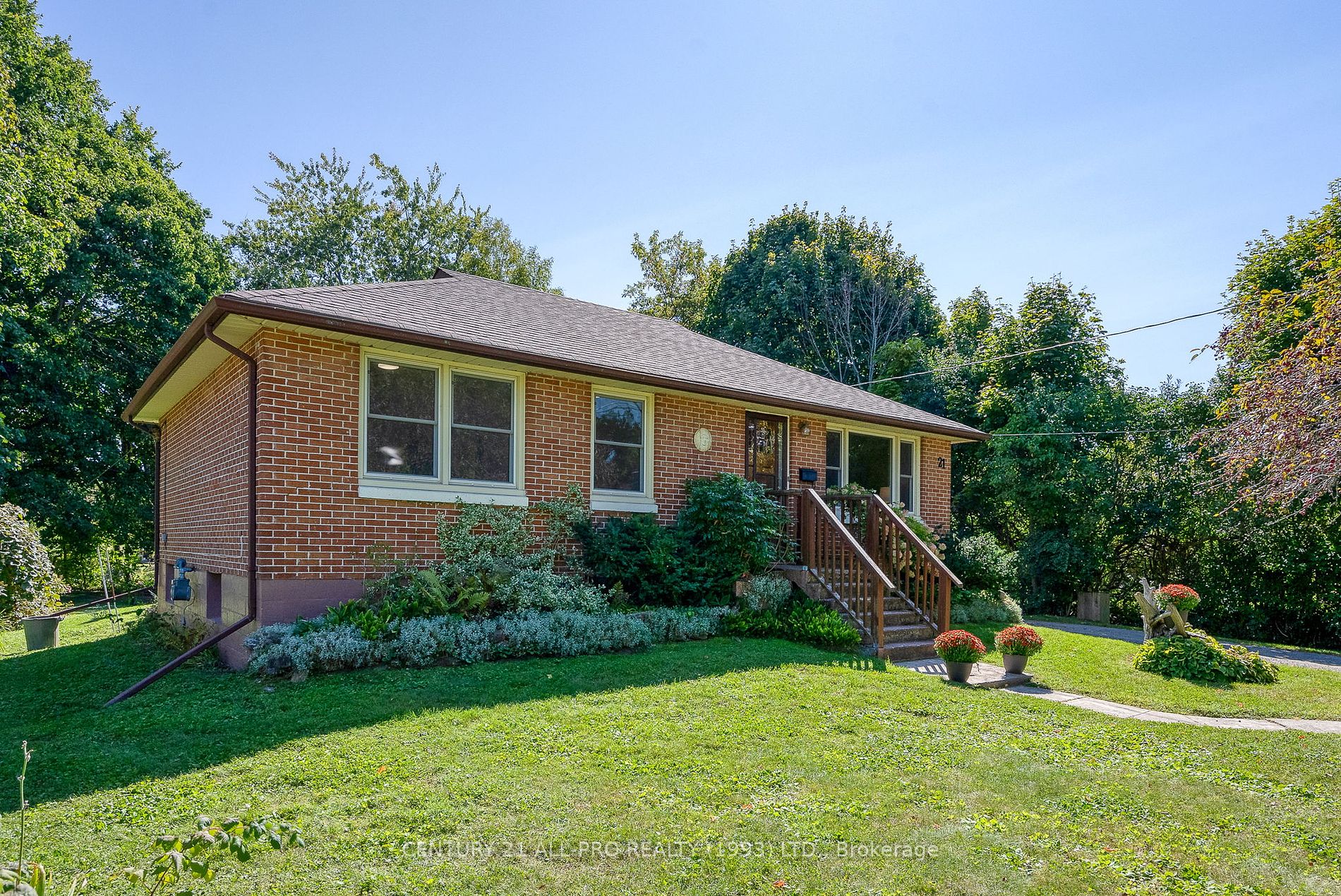 21 Orchard Ave