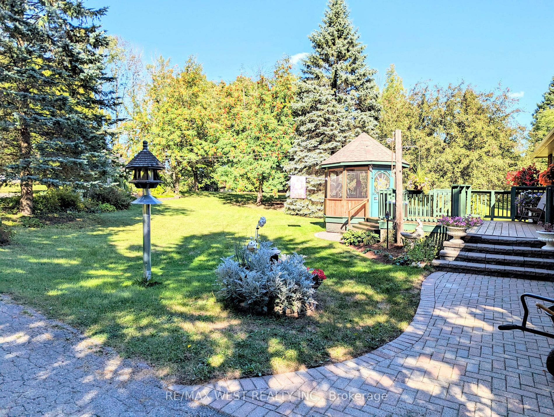 16 Campbell Rd