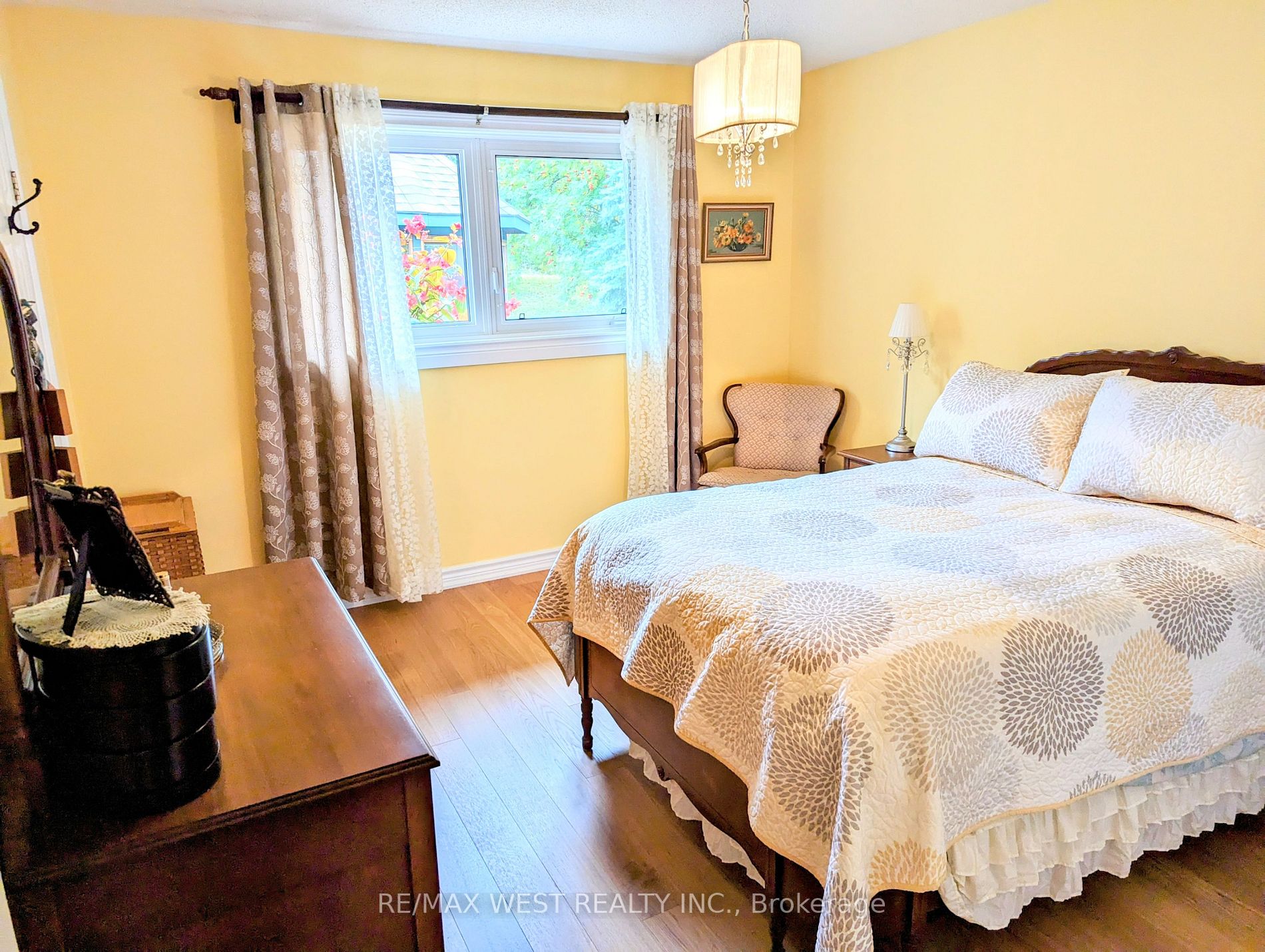 16 Campbell Rd