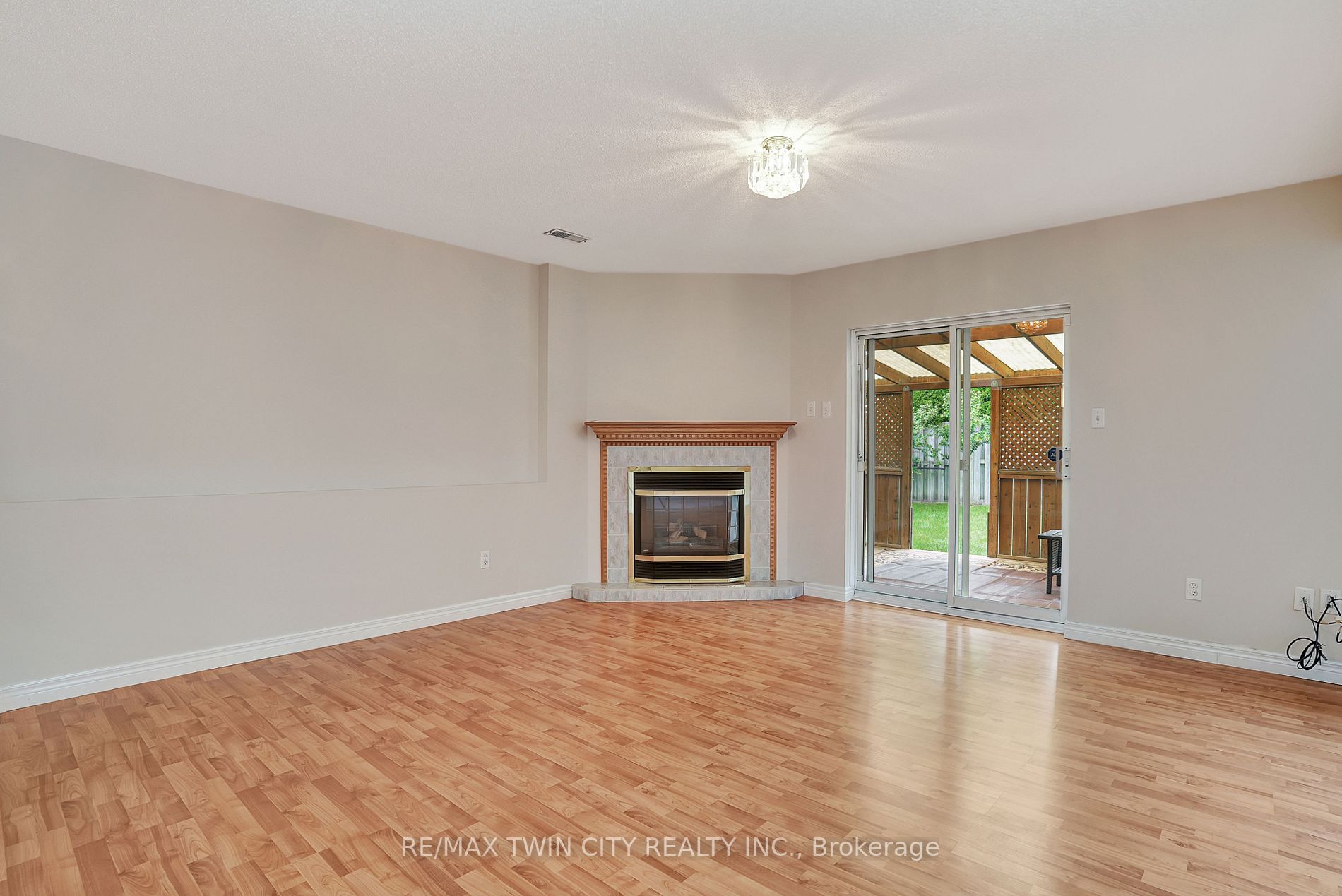 118 Julia Crescent