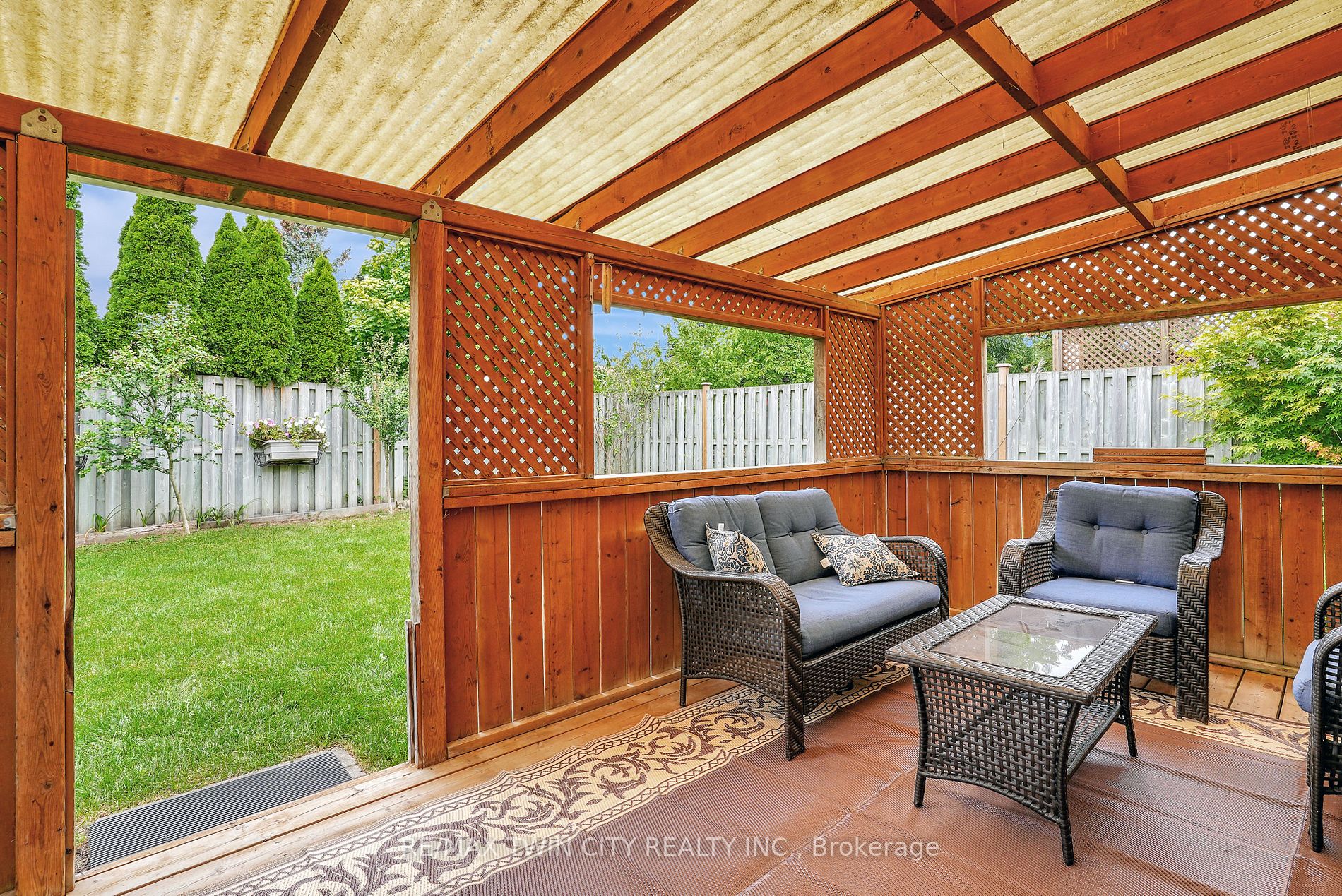118 Julia Crescent