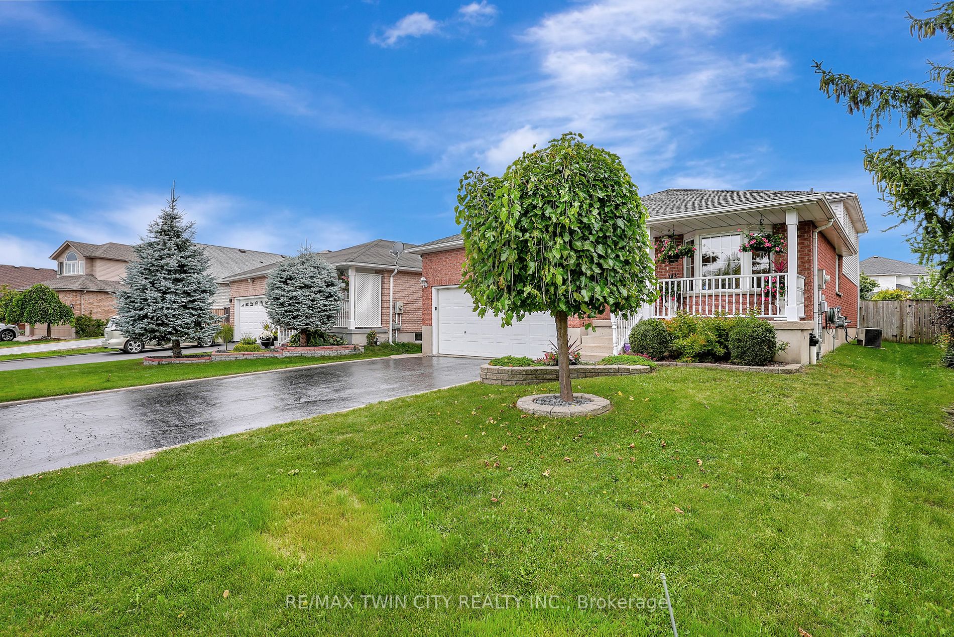 118 Julia Crescent