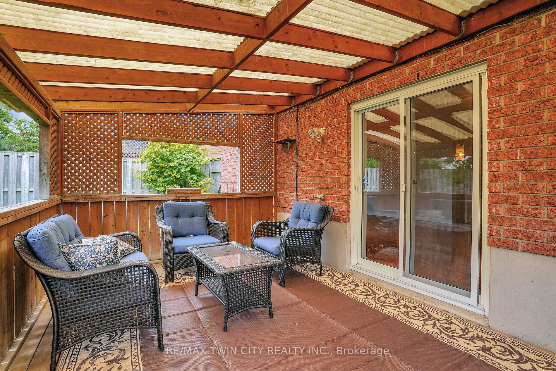 118 Julia Crescent