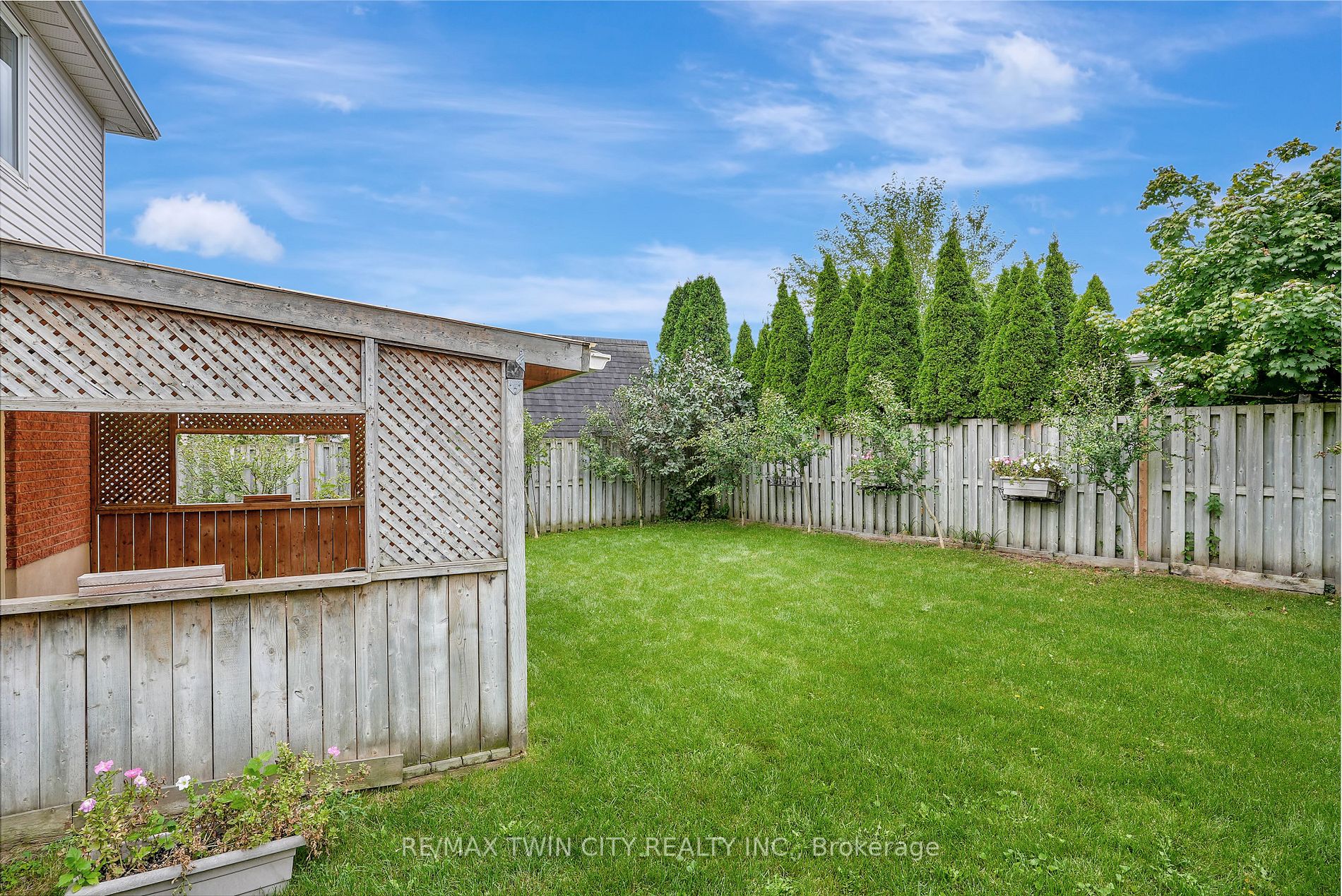 118 Julia Crescent
