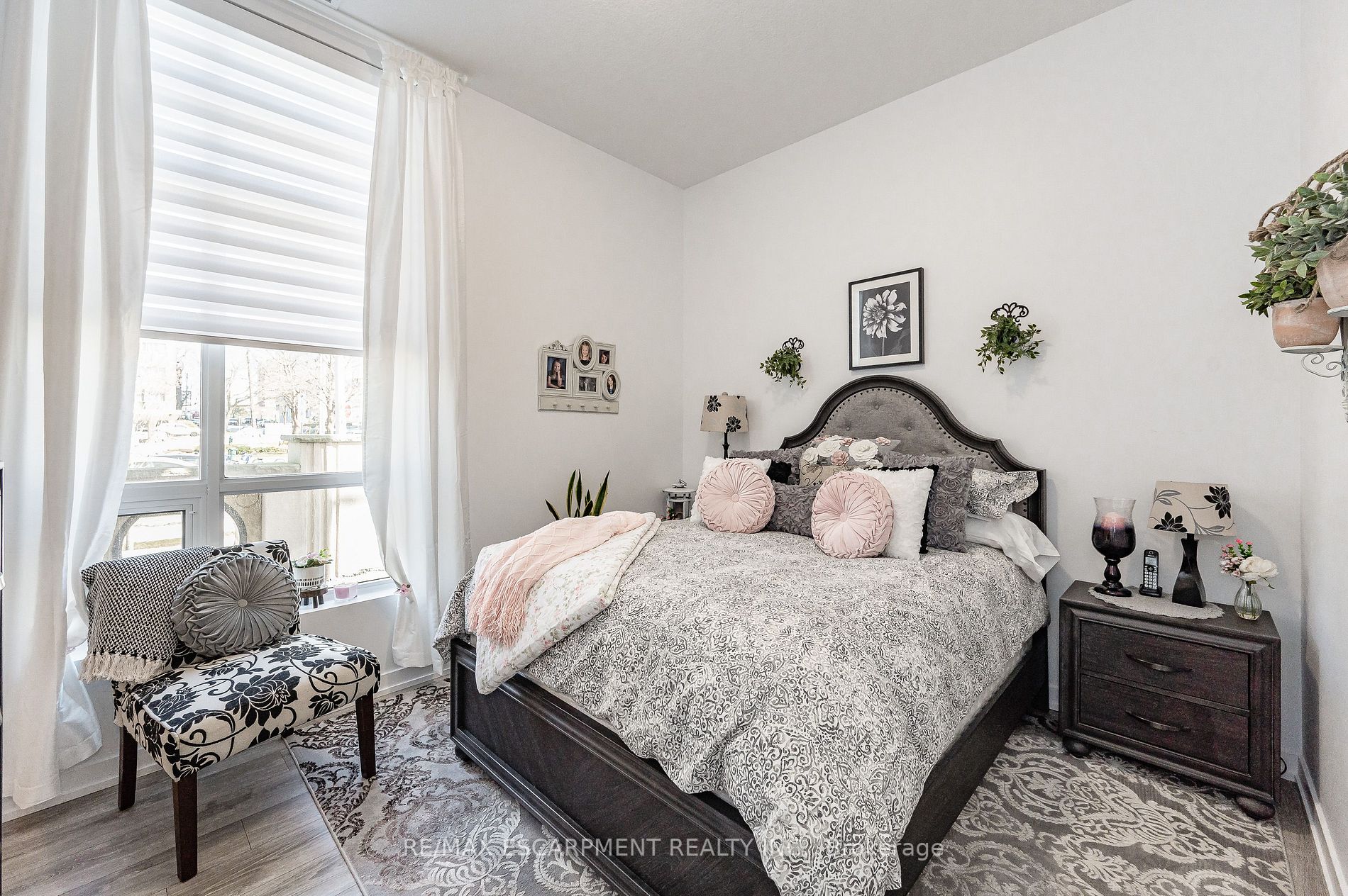 81 Robinson St, #103
