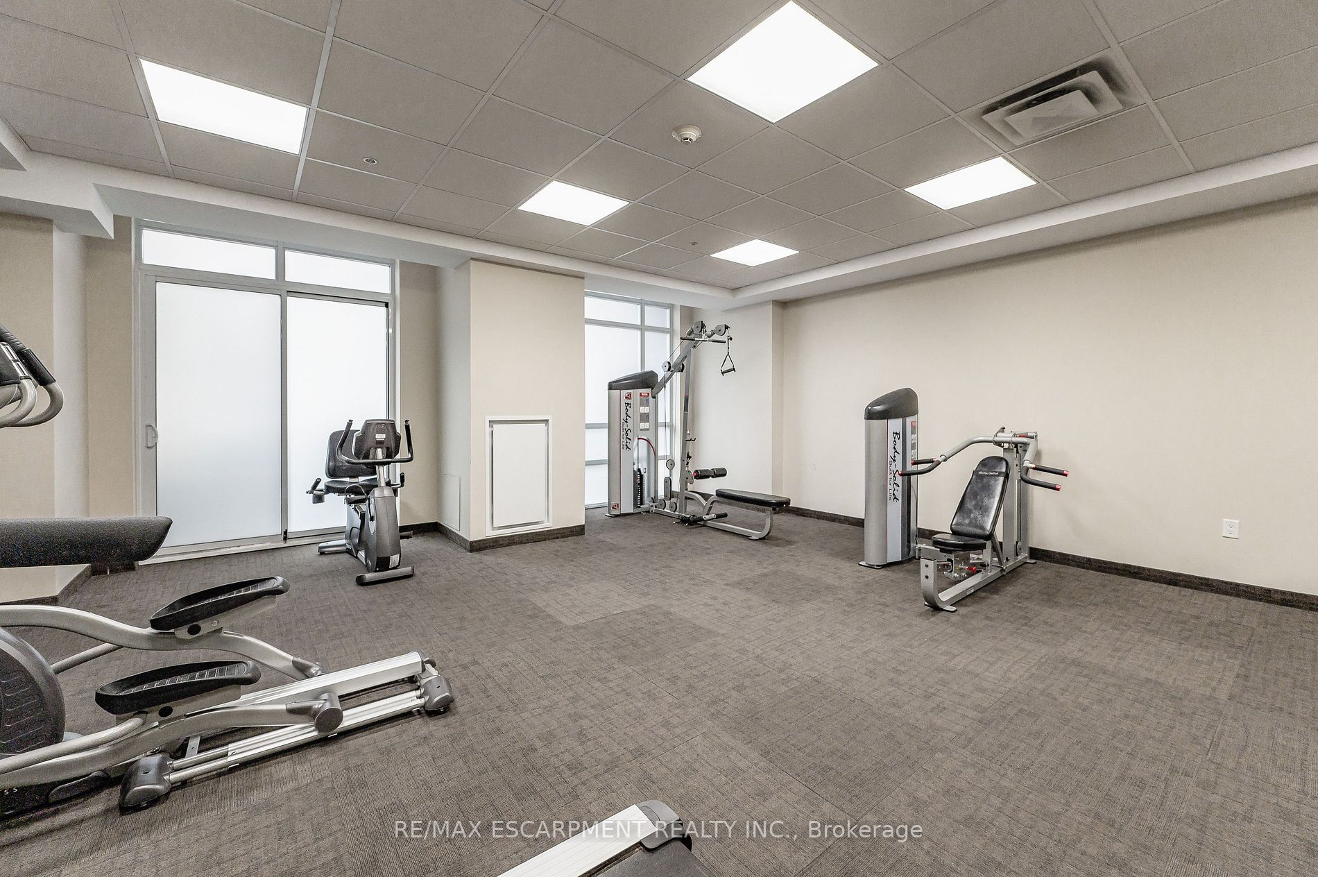 81 Robinson St, #103