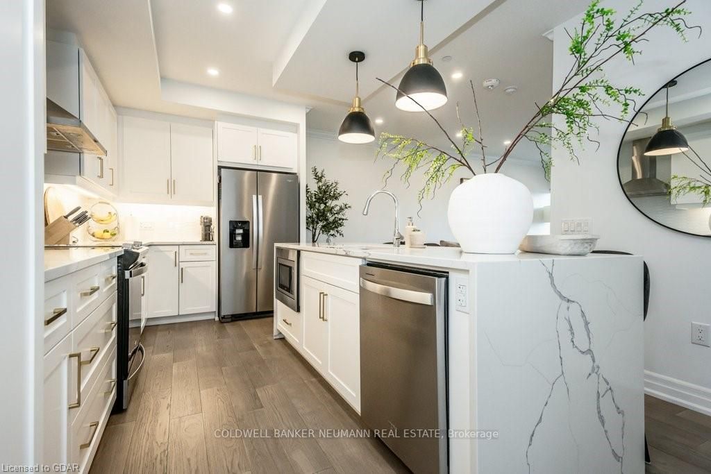 1880 Gordon St, #514