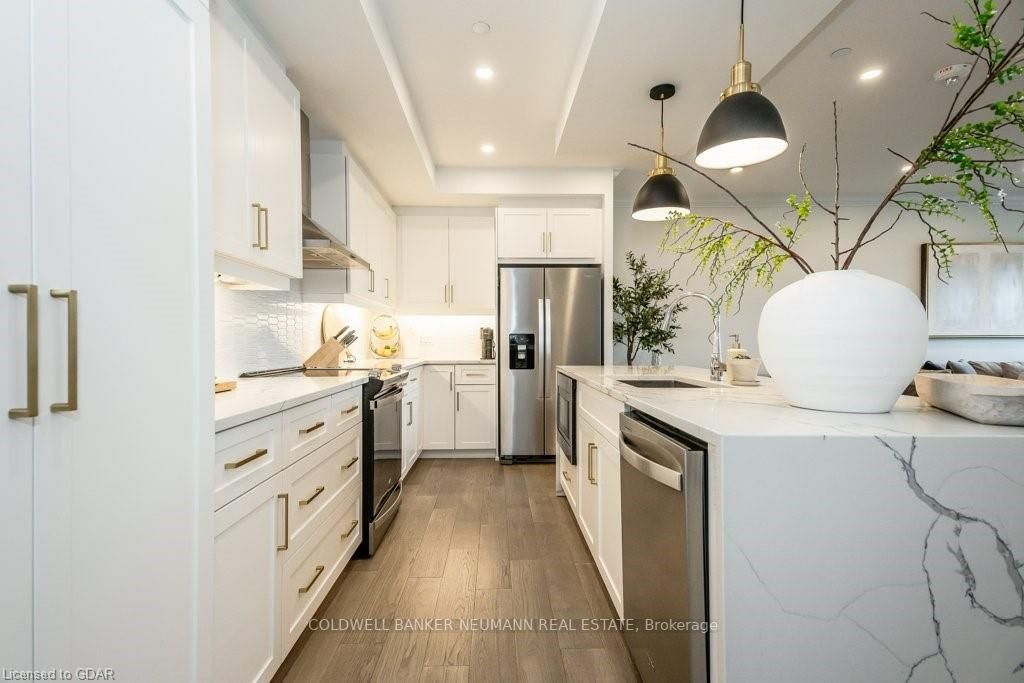 1880 Gordon St, #514