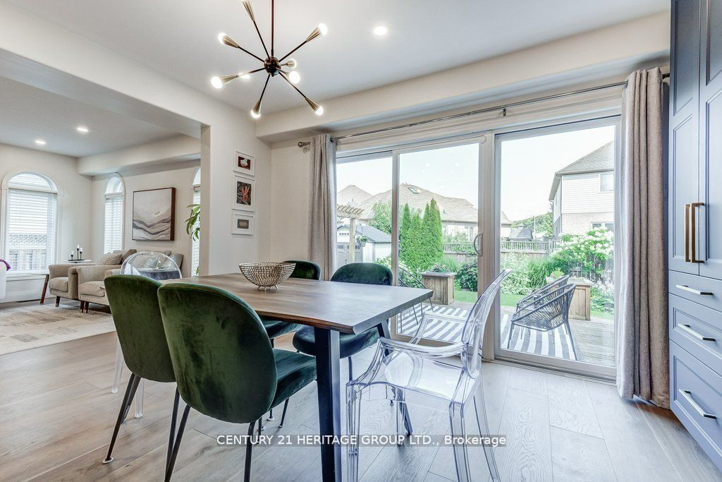 28 Udell Way