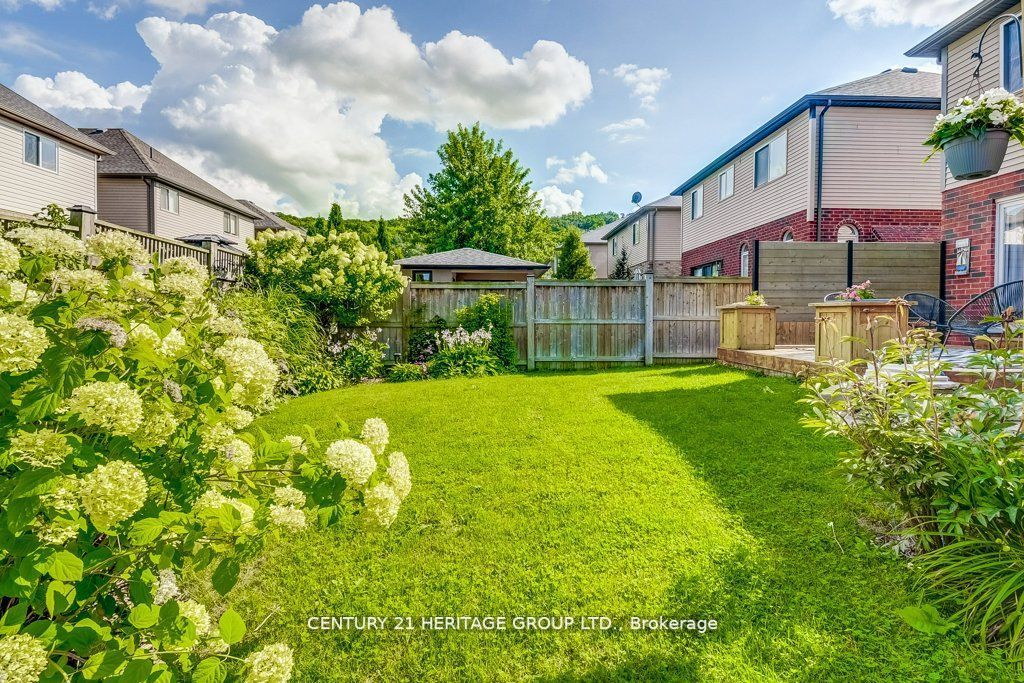 28 Udell Way