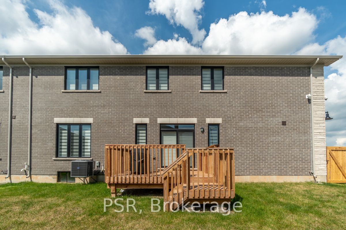 46 Great Falls Blvd S