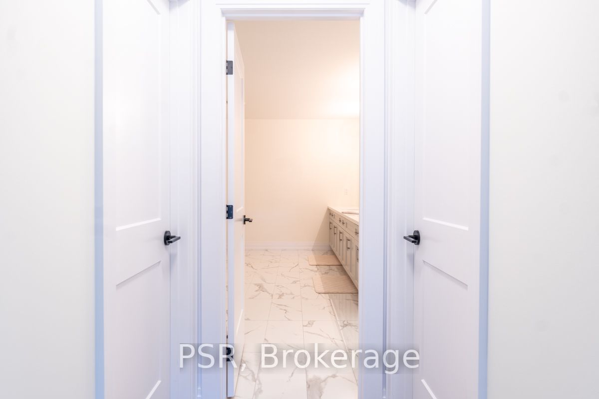 46 Great Falls Blvd S
