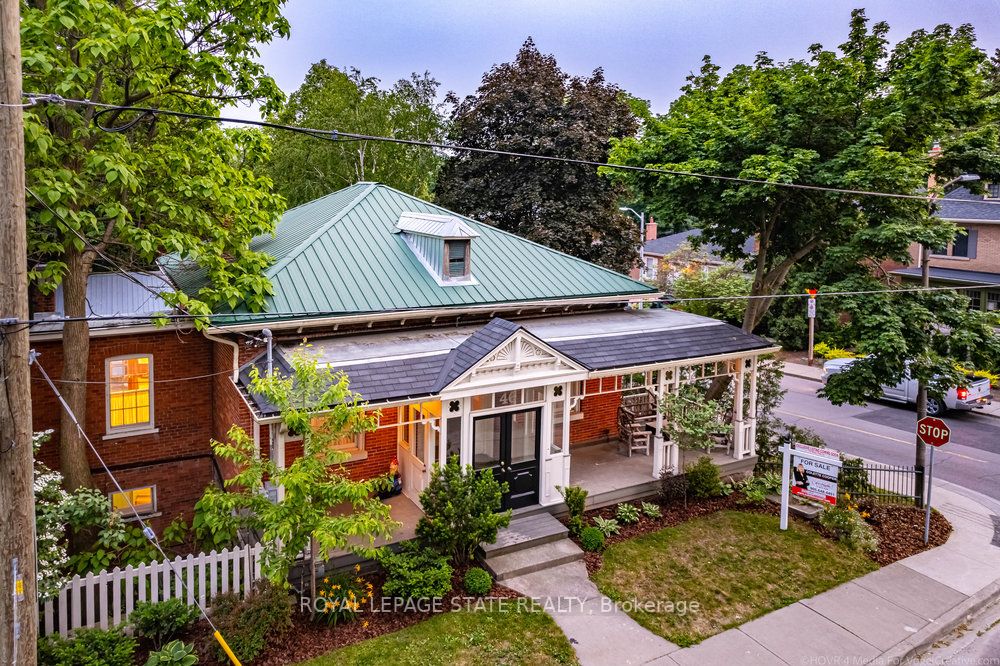 46 Melville St