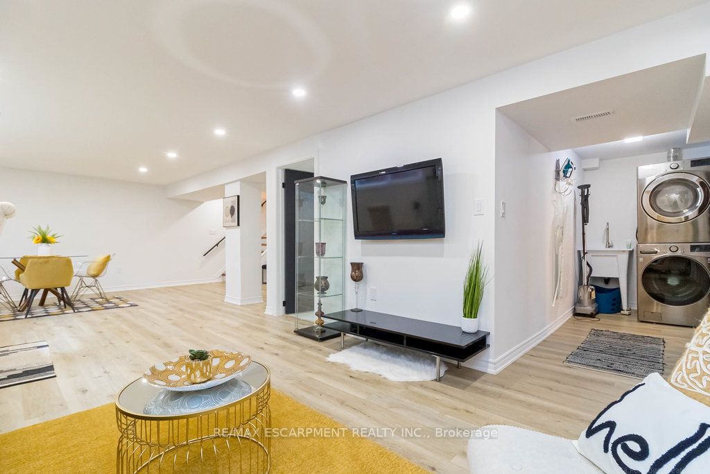 21 Nova Dr
