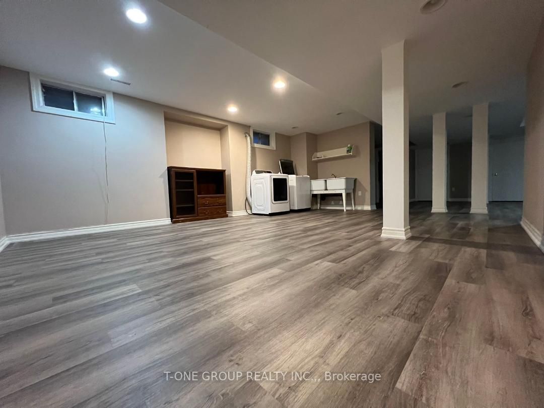 411 Kerman Ave