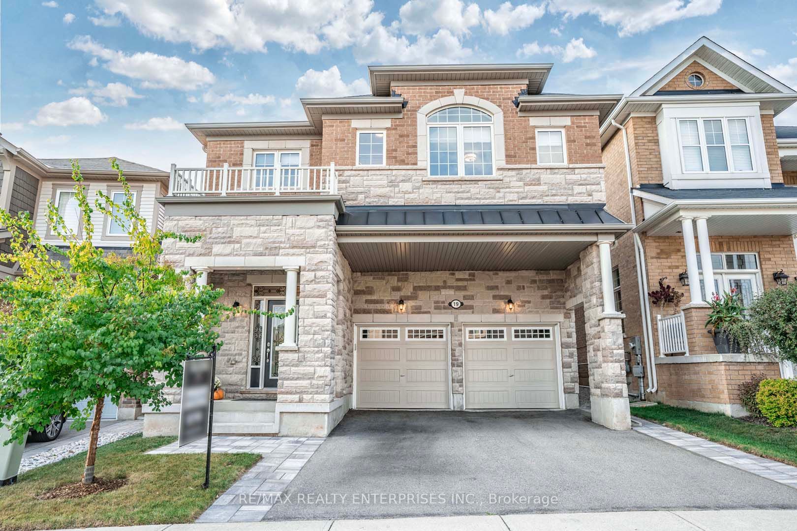 19 Forest Ridge Ave