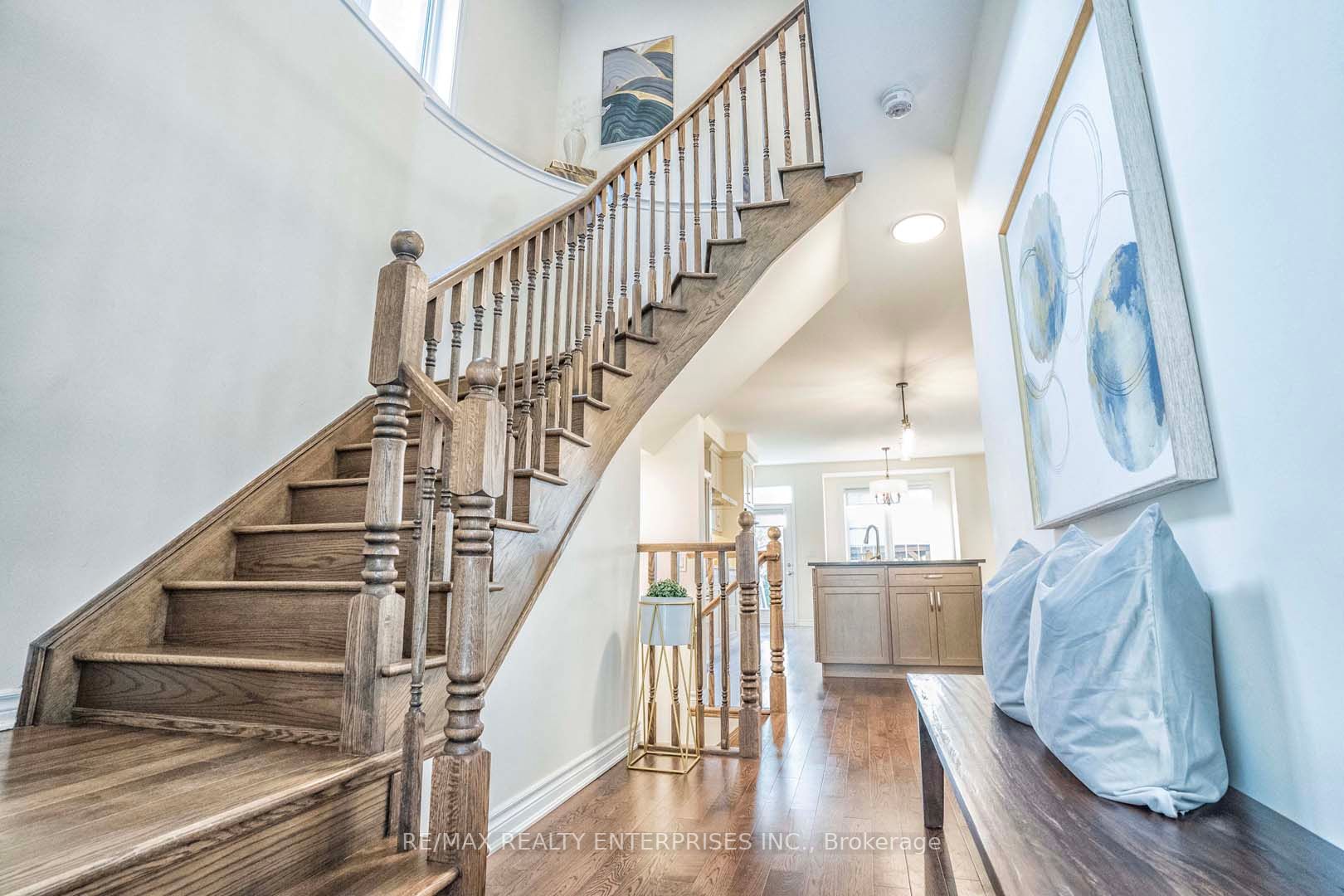 19 Forest Ridge Ave