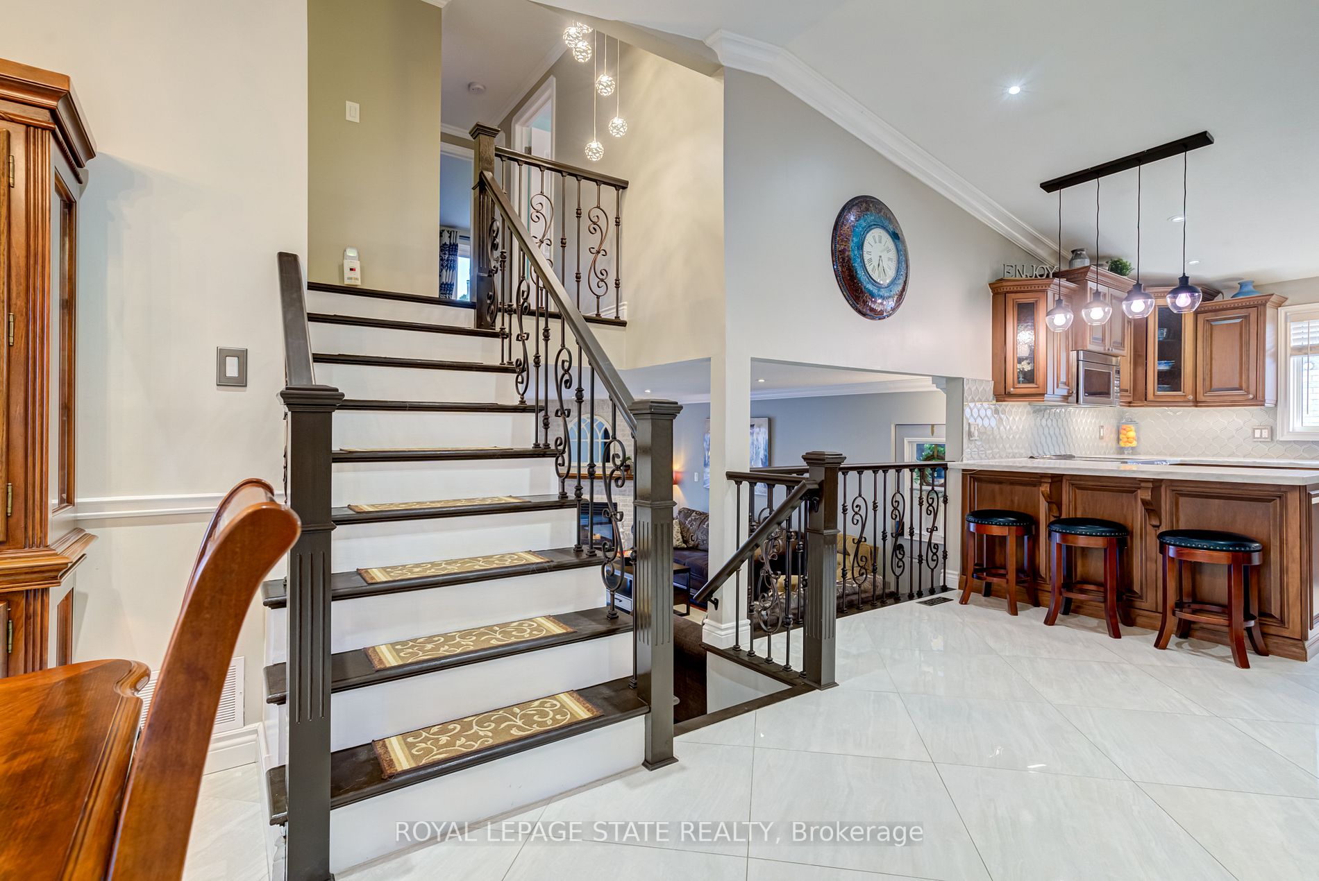 12 Gatestone Dr