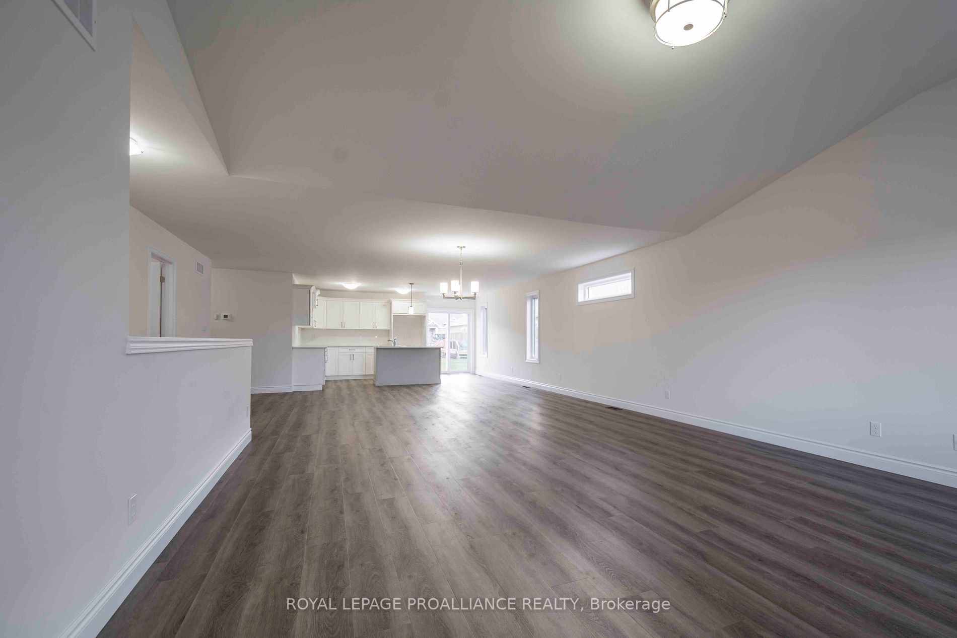 110 Farrington Cres