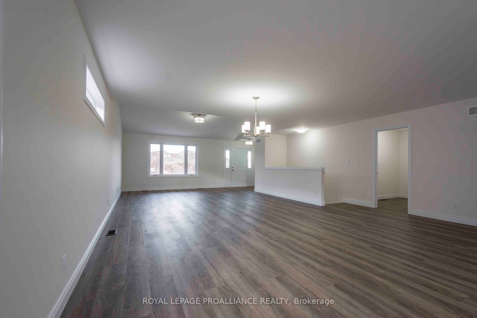 110 Farrington Cres