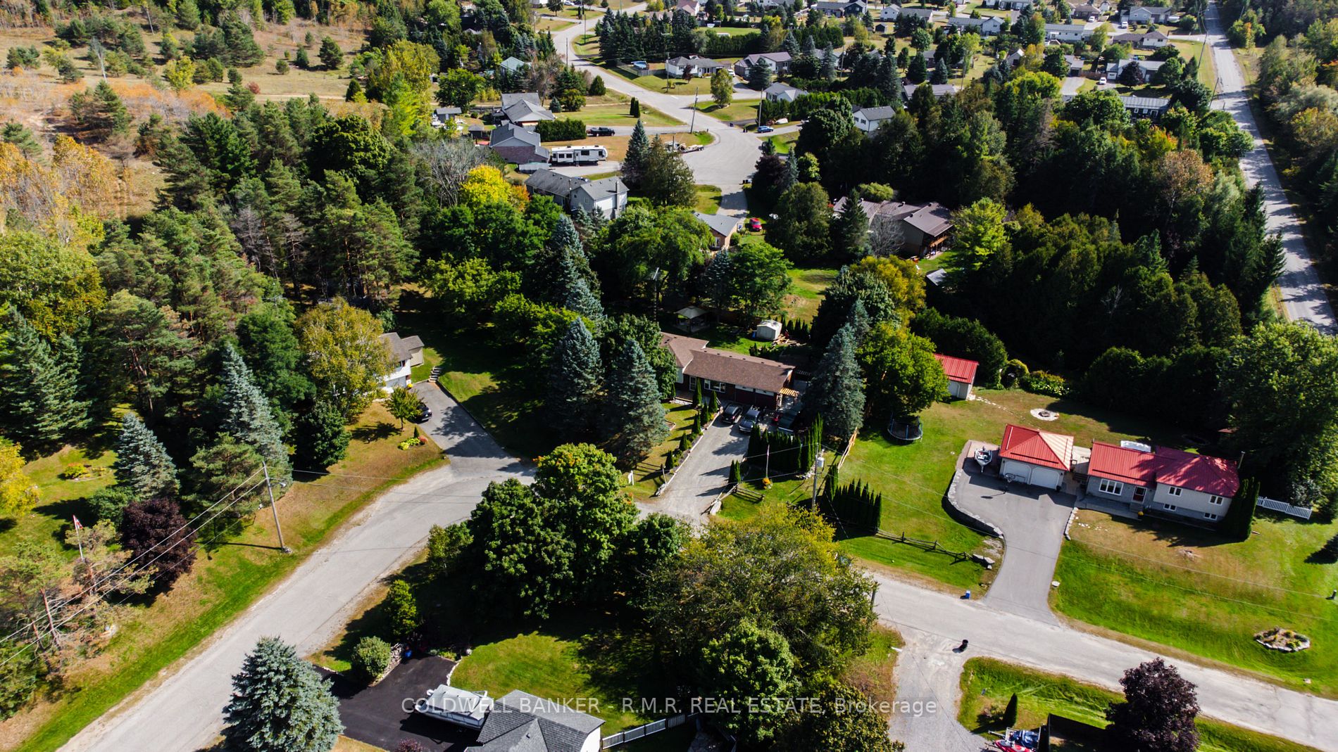 4 Riel Road S