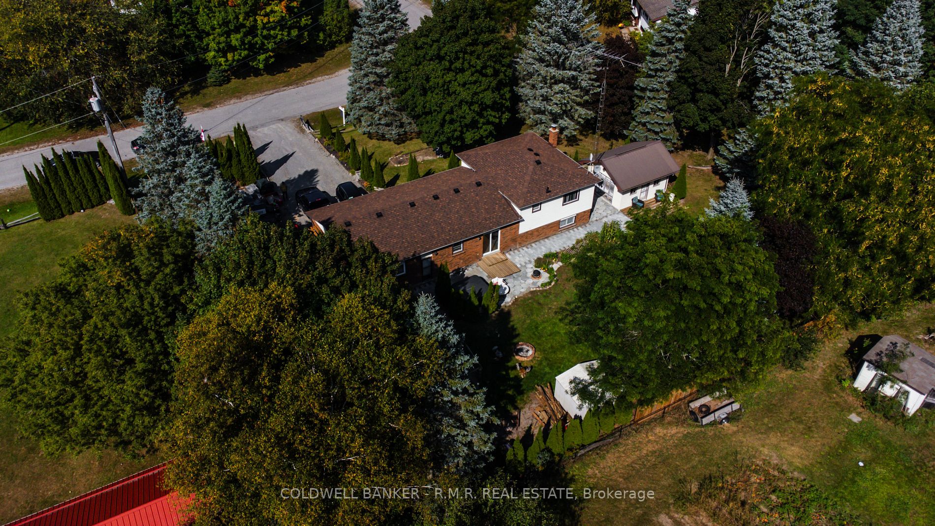 4 Riel Road S