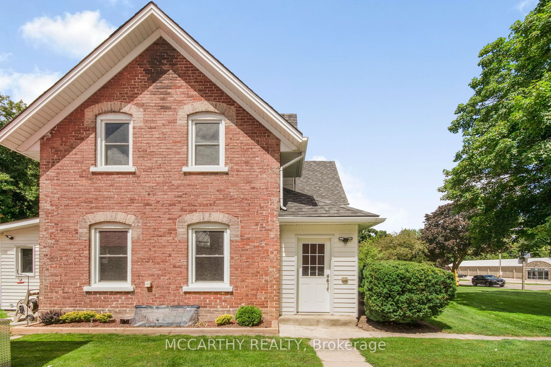 524 Owen Sound Street