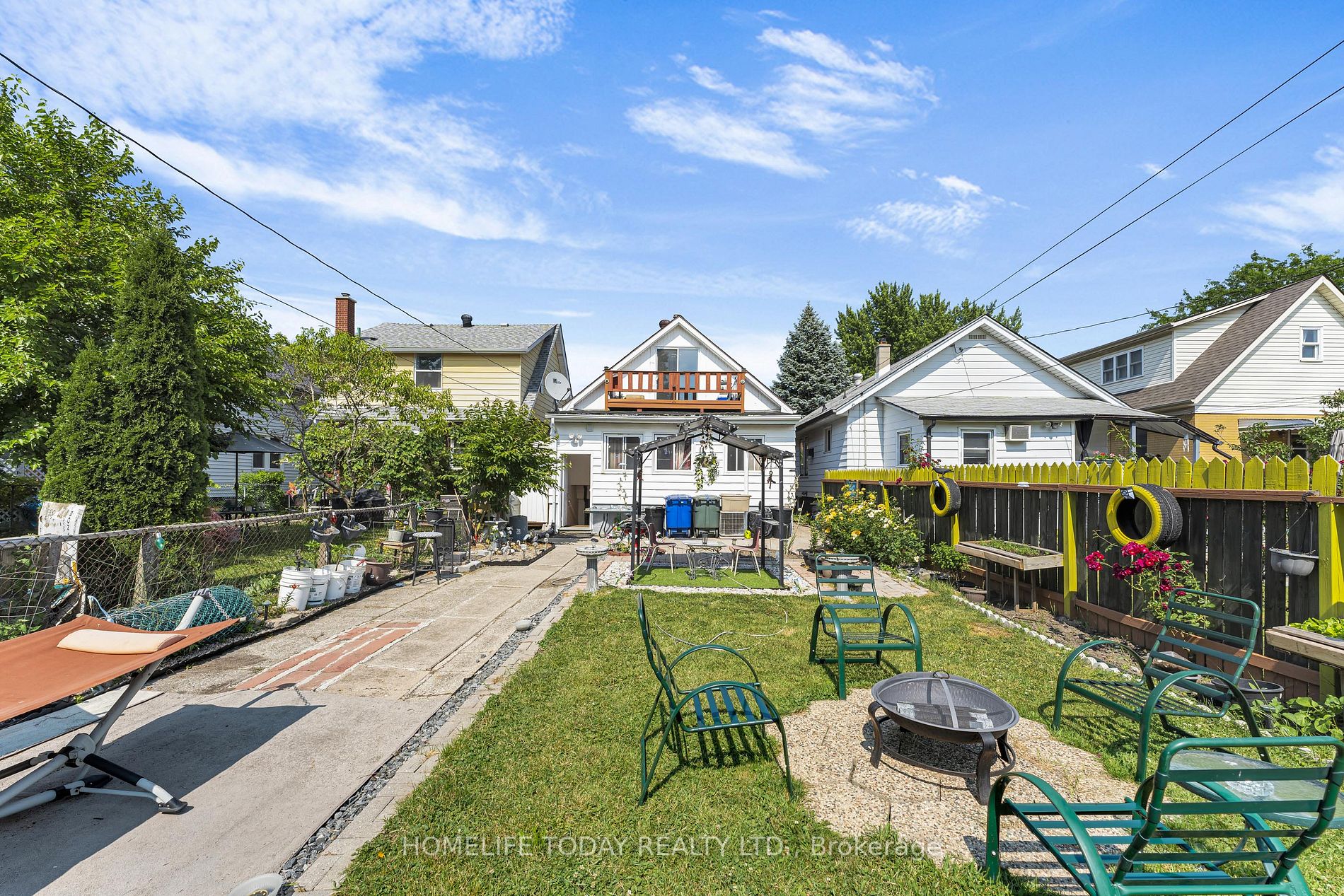 1529 Hall Avenue