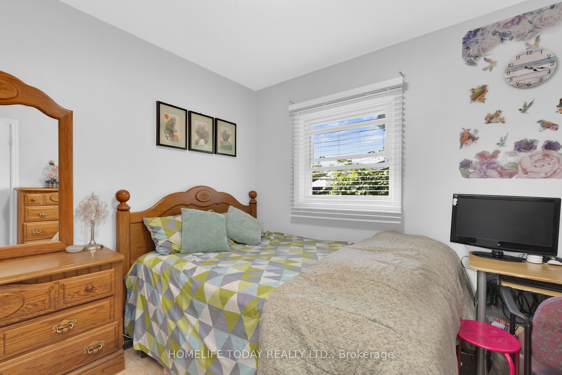 1529 Hall Avenue