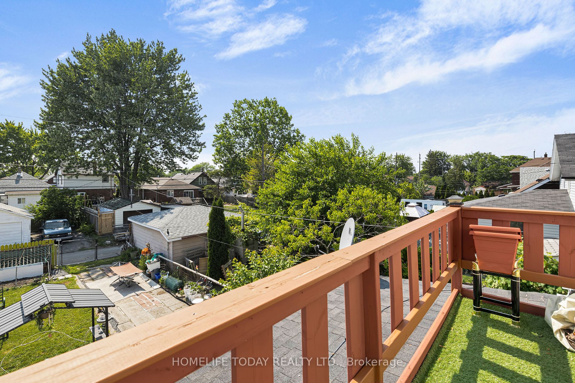 1529 Hall Avenue