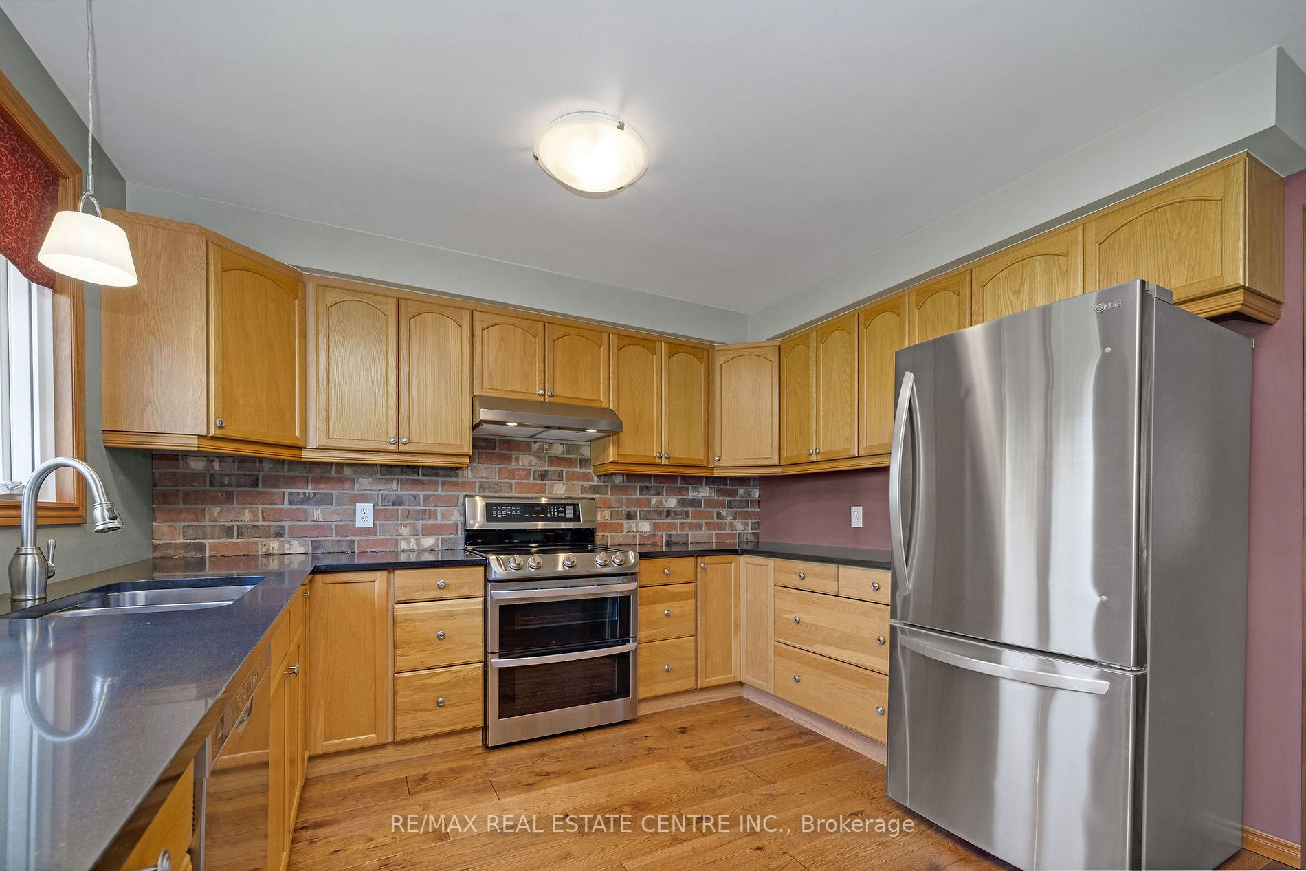 5677 Wellington Road 23