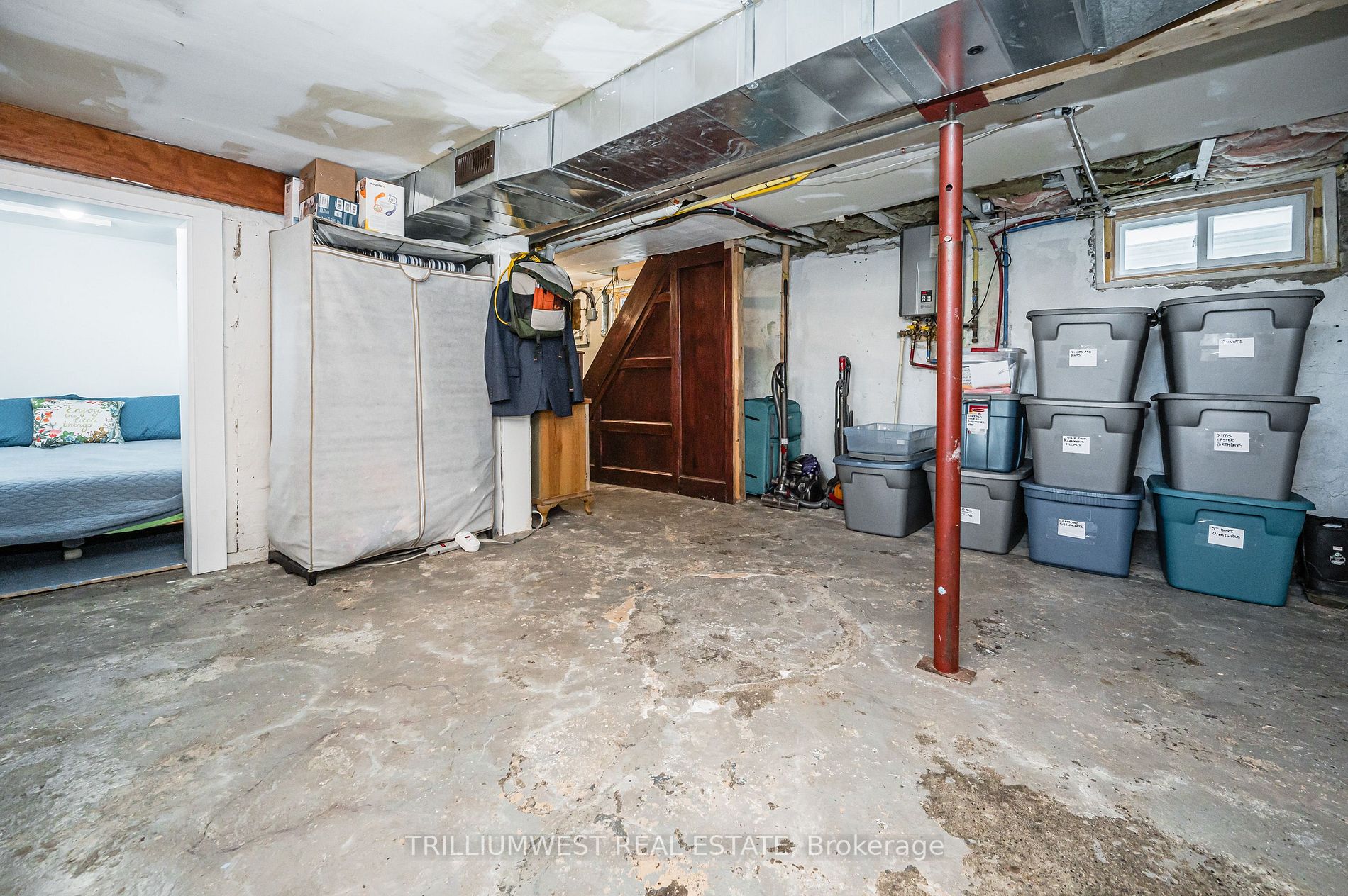 163 Stevenson Street S