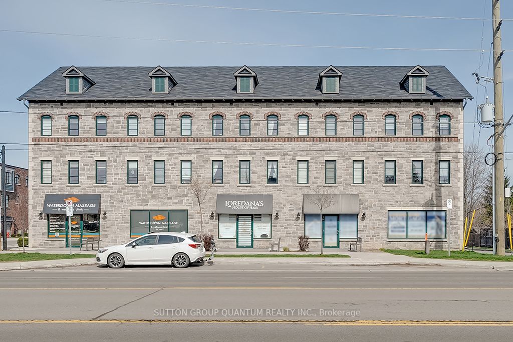 219 Dundas St E, #6