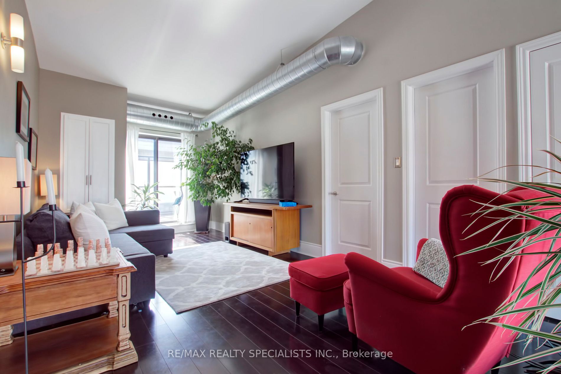 80 King William St, #402