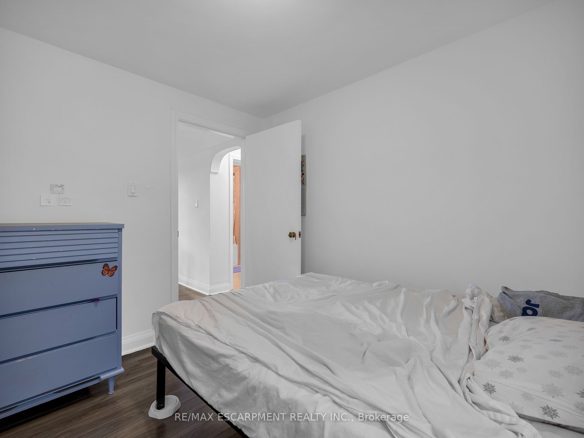 160 Welland Ave