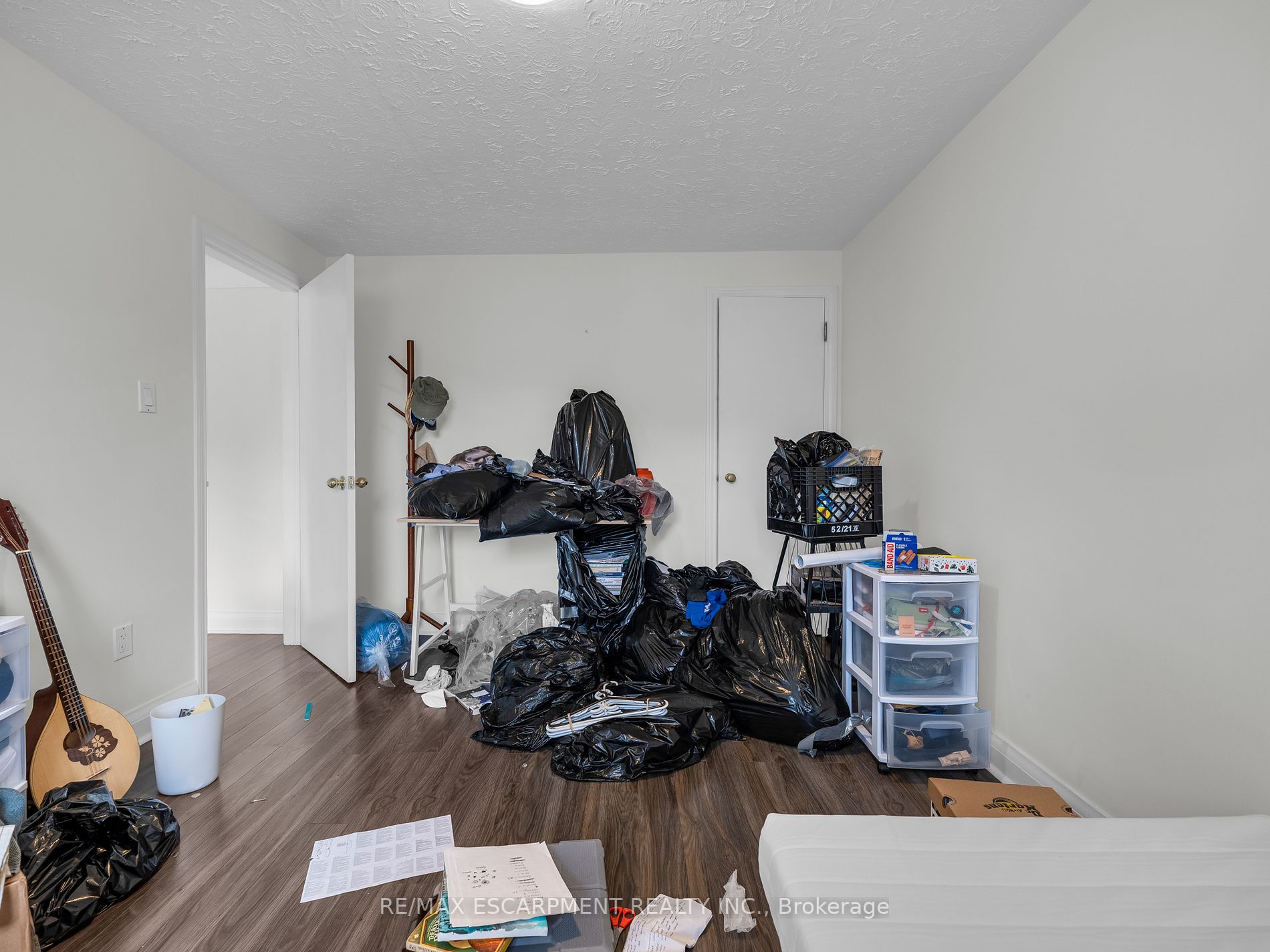 160 Welland Ave