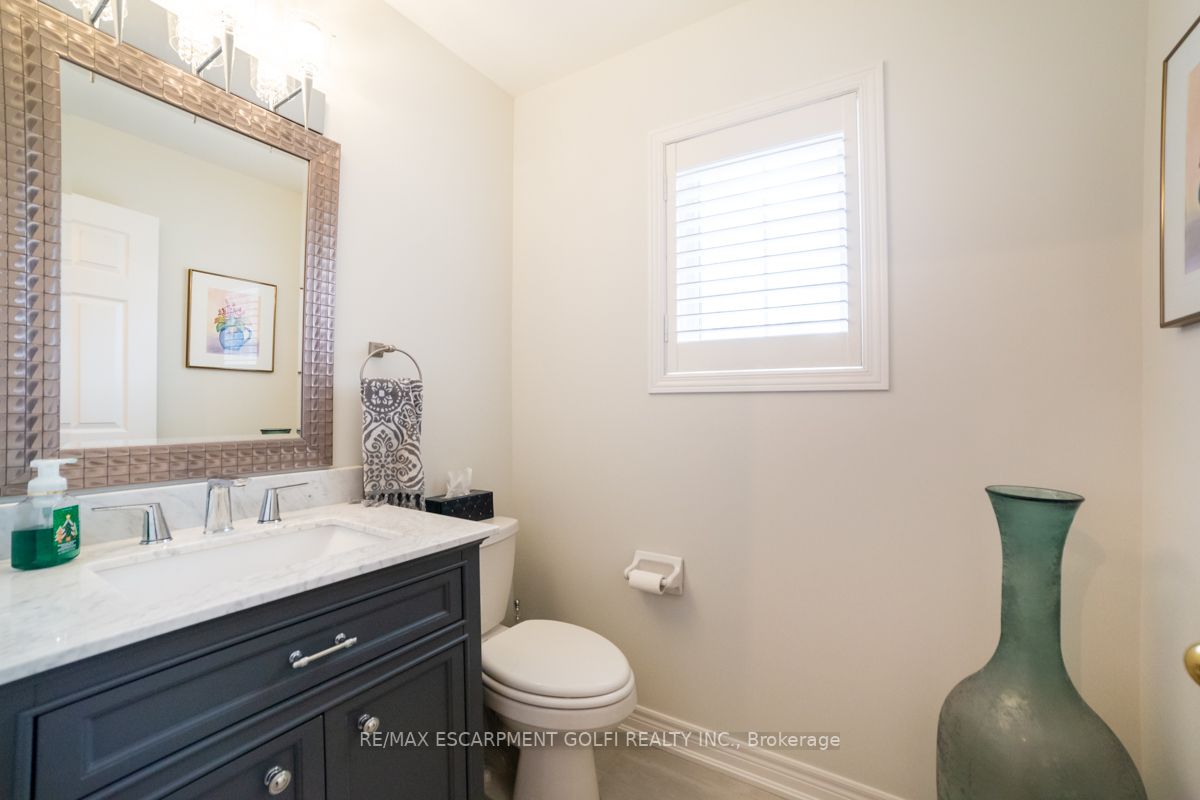 371 Wilson St E, #5
