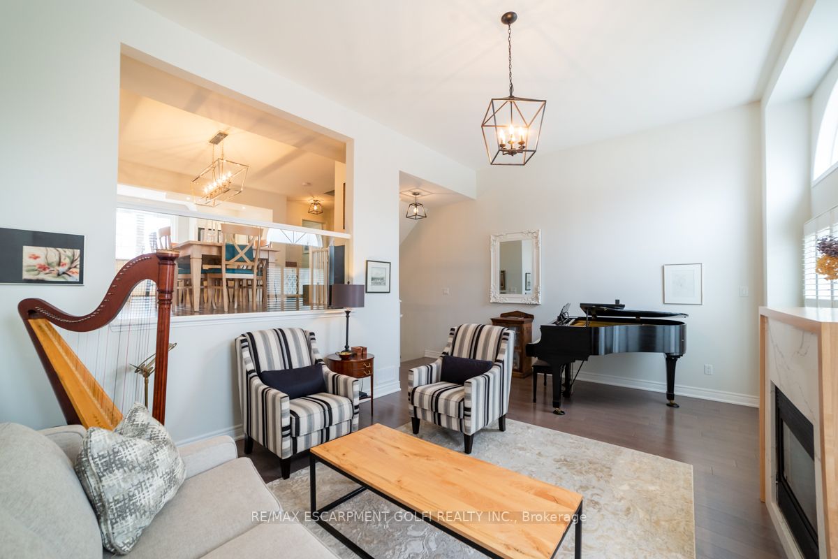 371 Wilson St E, #5