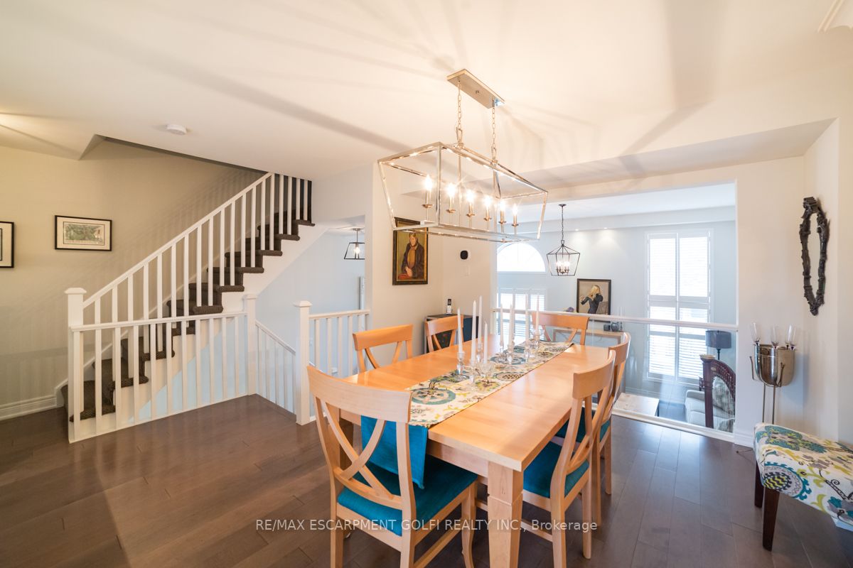 371 Wilson St E, #5