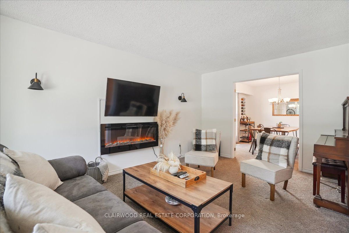 90 Braeheid Ave