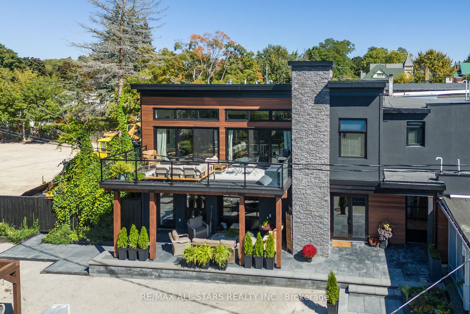61 Colborne St, #R1