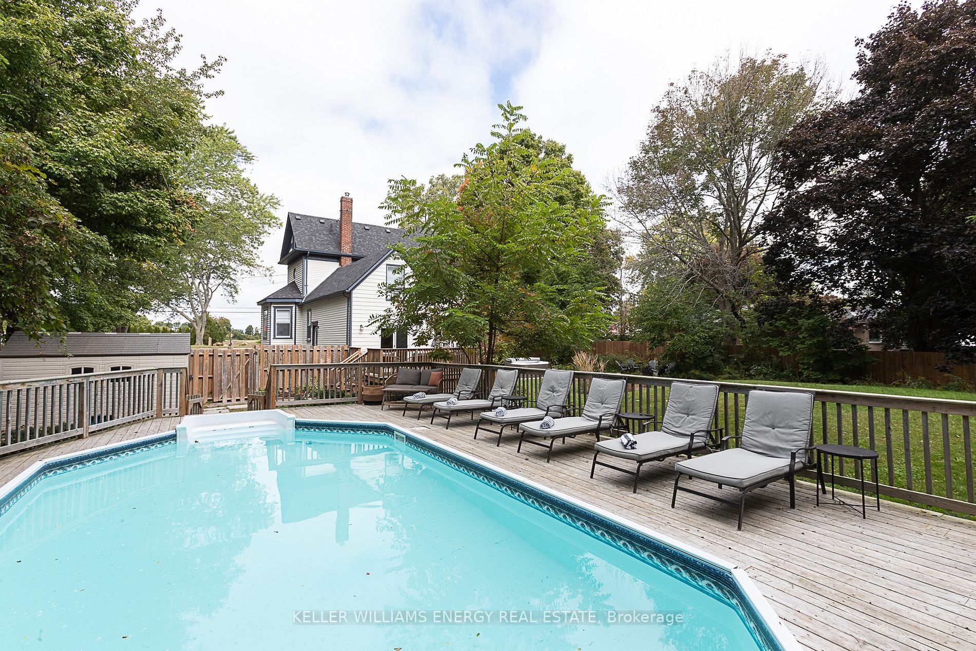 13435 Loyalist Pkwy