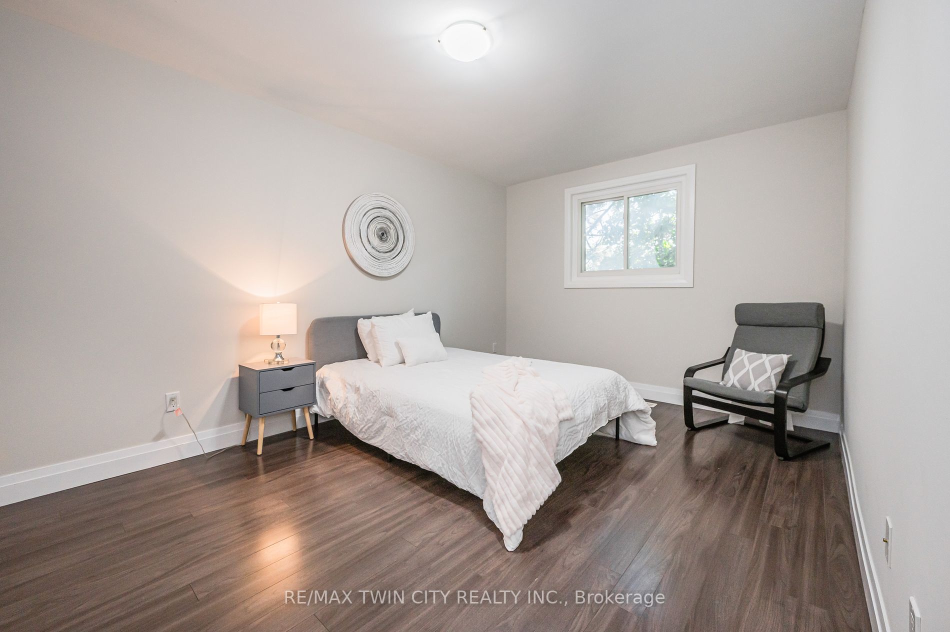 310E Bluevale Street N, #310
