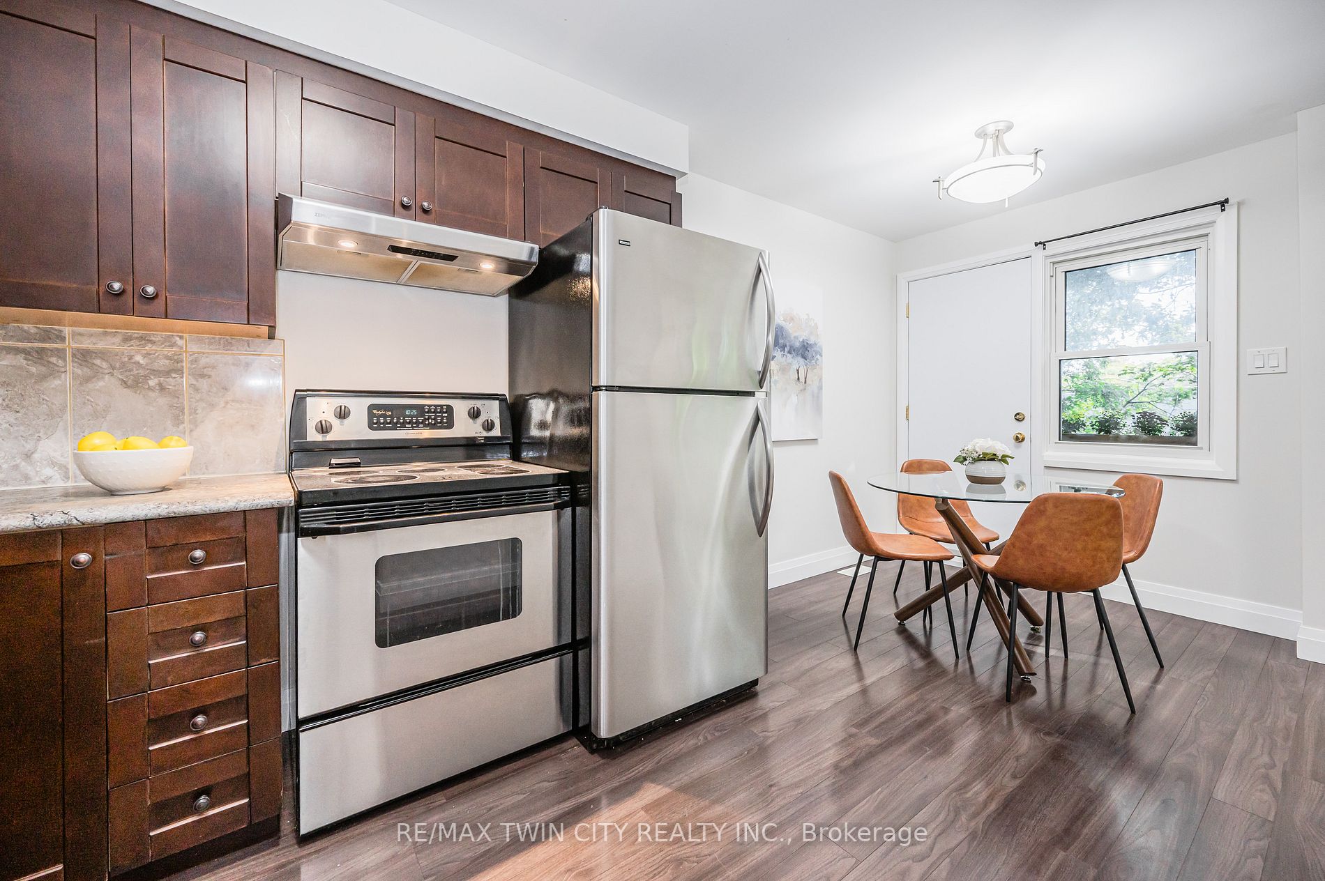 310E Bluevale Street N, #310