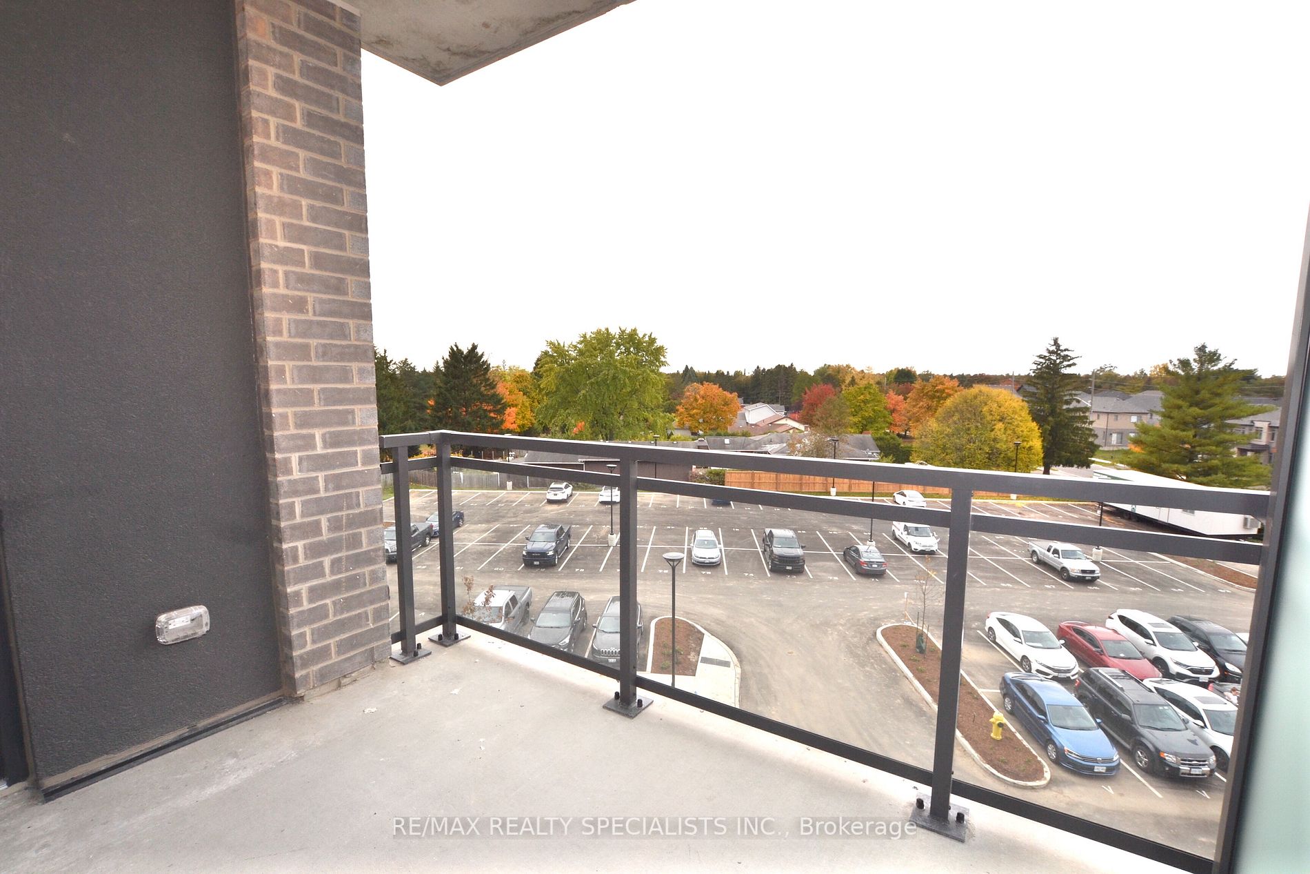 26 Lowes Road W, #407