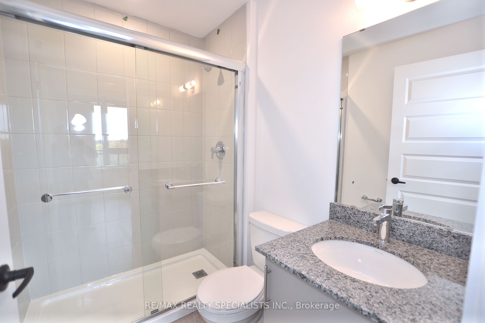 26 Lowes Road W, #407